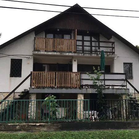 Schmidt Apartman * Csopak